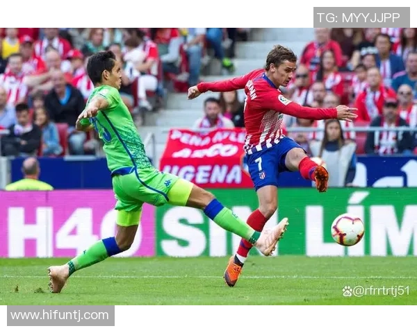 西甲焦点战马竞与尤文图斯互交白卷争议判罚引发全场热议 西甲焦点战马竞与尤文图斯互交白卷争议判罚引发全场热议