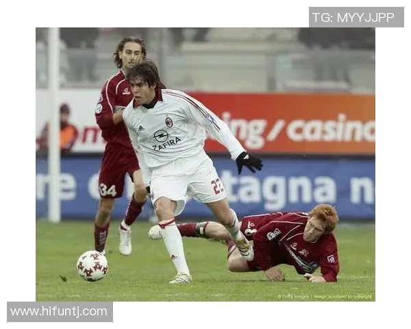 世界杯精彩对决AC米兰逆转拜仁帽子戏法引爆全场激情时刻回顾