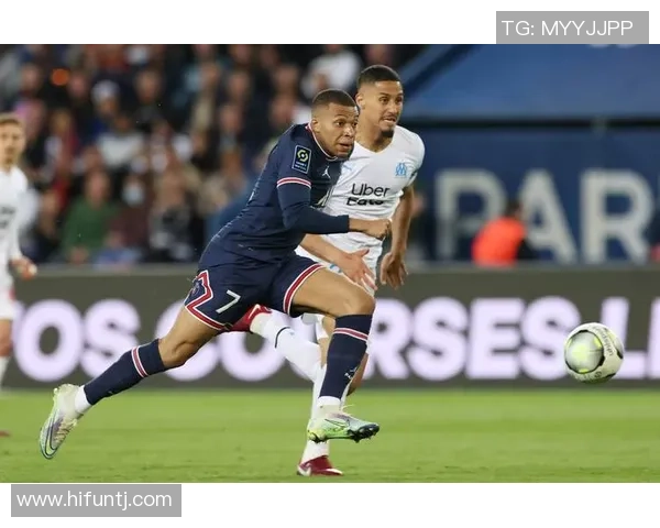 欧冠激战：巴黎圣日耳曼逆转尤文图斯补时绝杀点燃全场激情